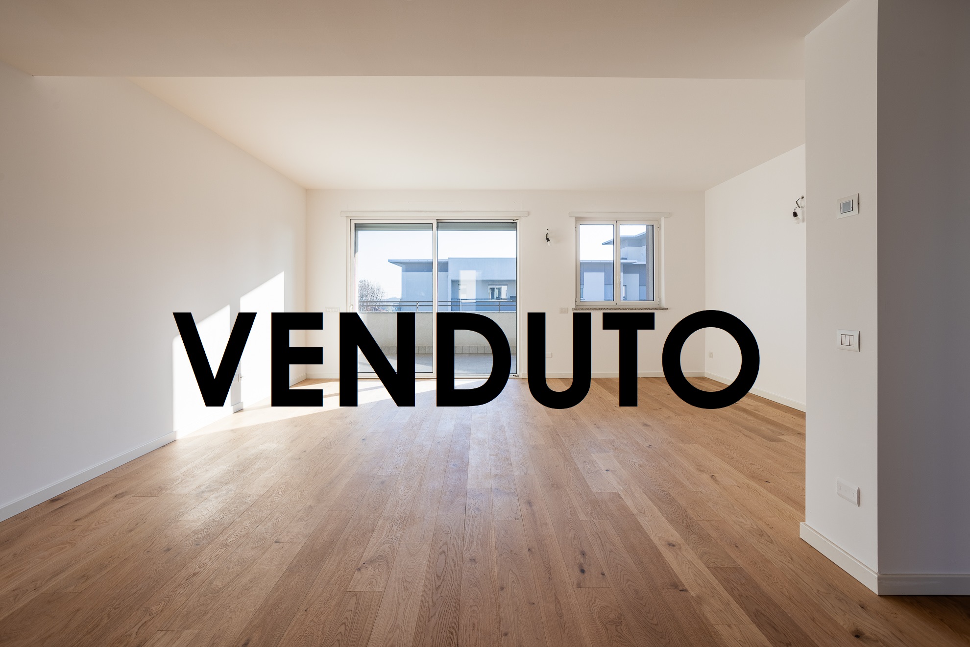 BRUGHERIO (MB) nuovo, ultimo piano, appartamento di 4 locali doppi servizi