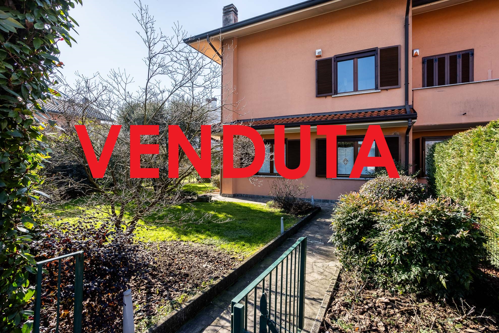 VIMERCATE (MB), porzione di villa di testa