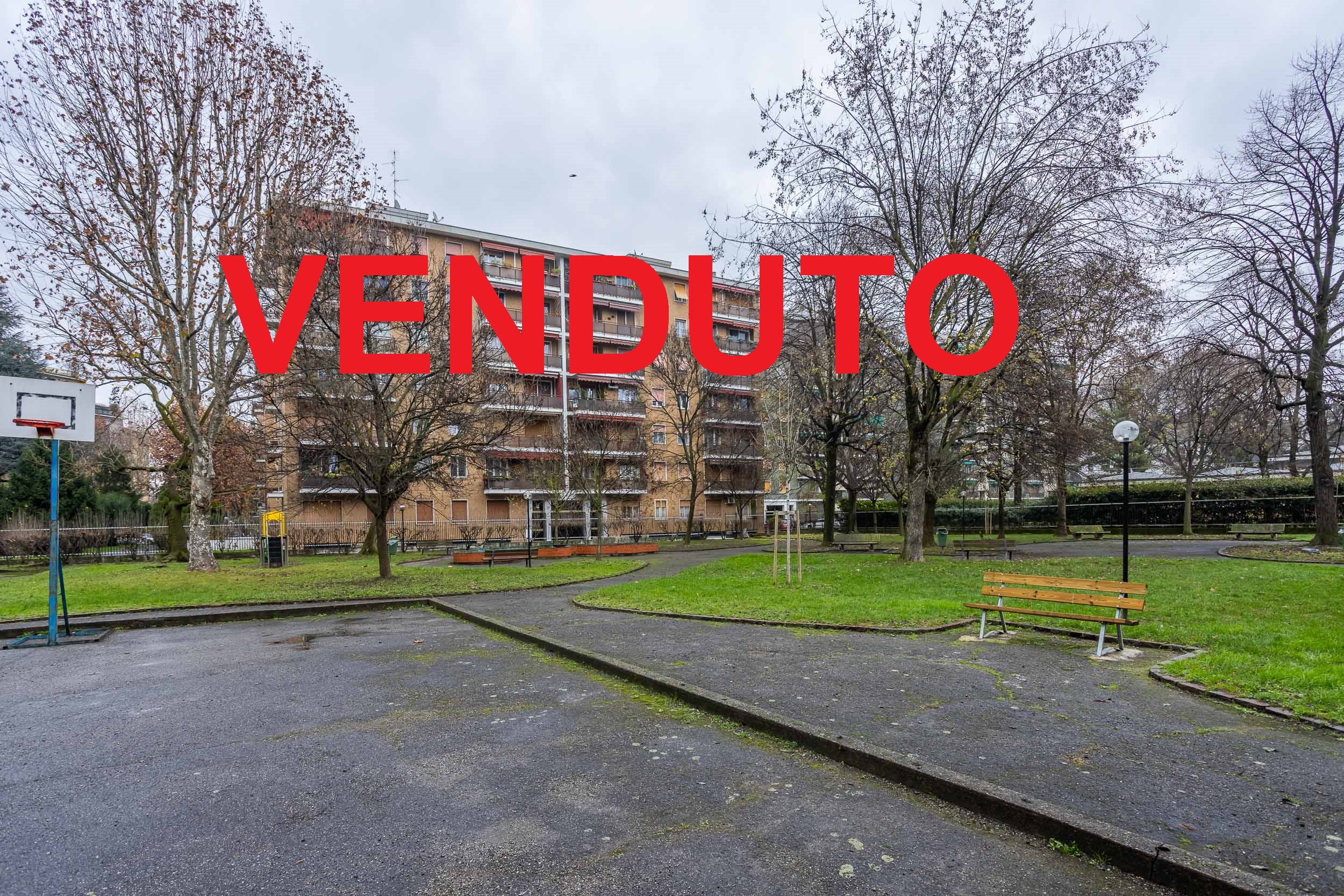 MILANO (MI) appartamento di  2 locali + servizi